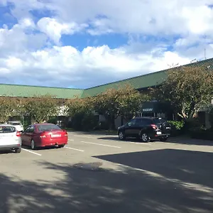 *** Hotel Raceway New Zealand